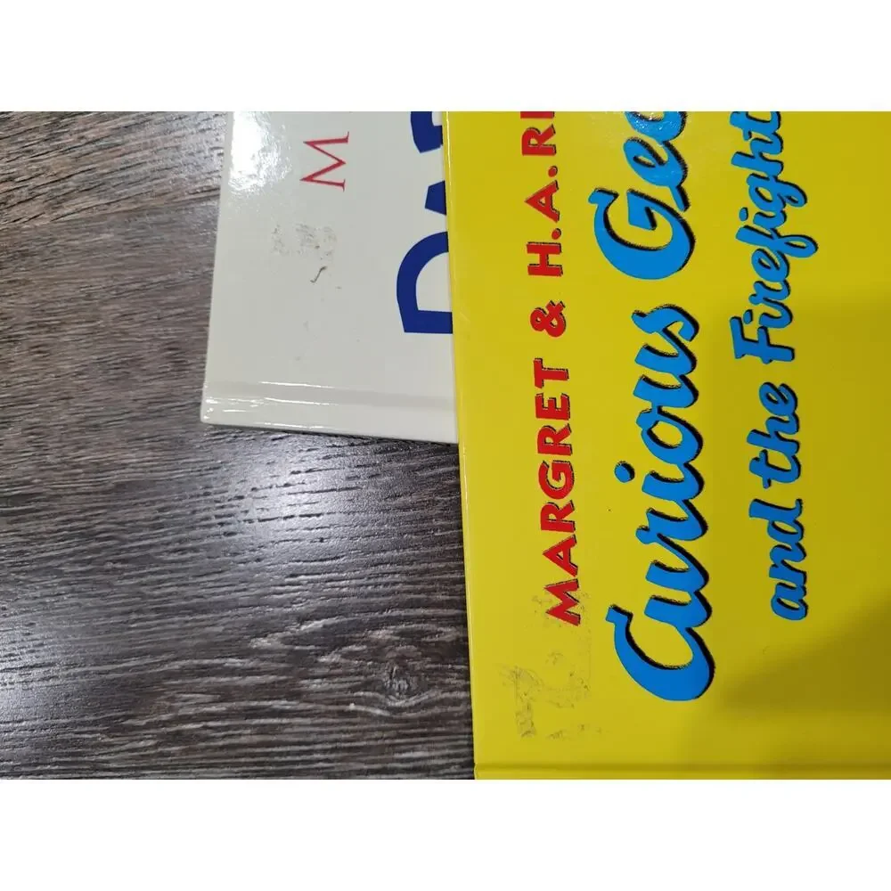 Children's Book Set of 3 Hard Cover Curious‎ George, Paddington, Arthur #1
